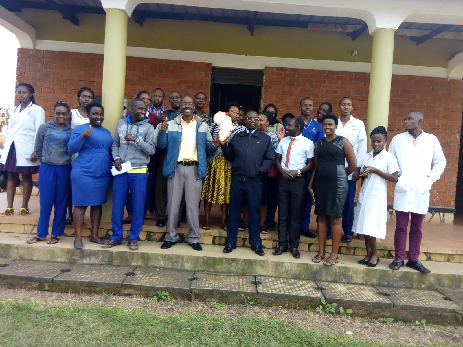 TIPPING POINT AWARD TO CHAIRMAN BOARD OF DIRECTORS Kabwohe Clinical